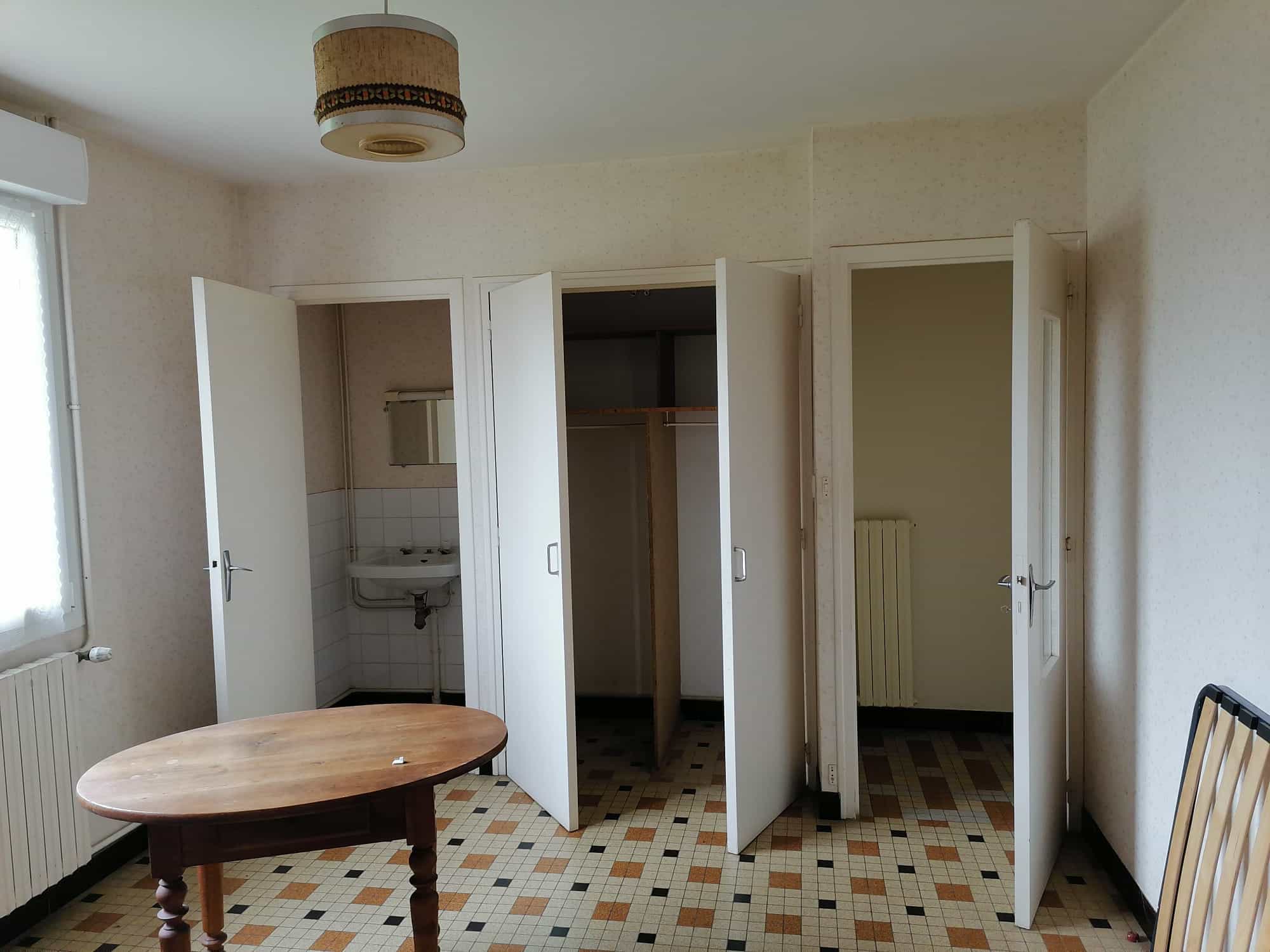 photo d'une rénovation complète d'une maison à St Lumine de Clisson pour la création de 3 locatifs