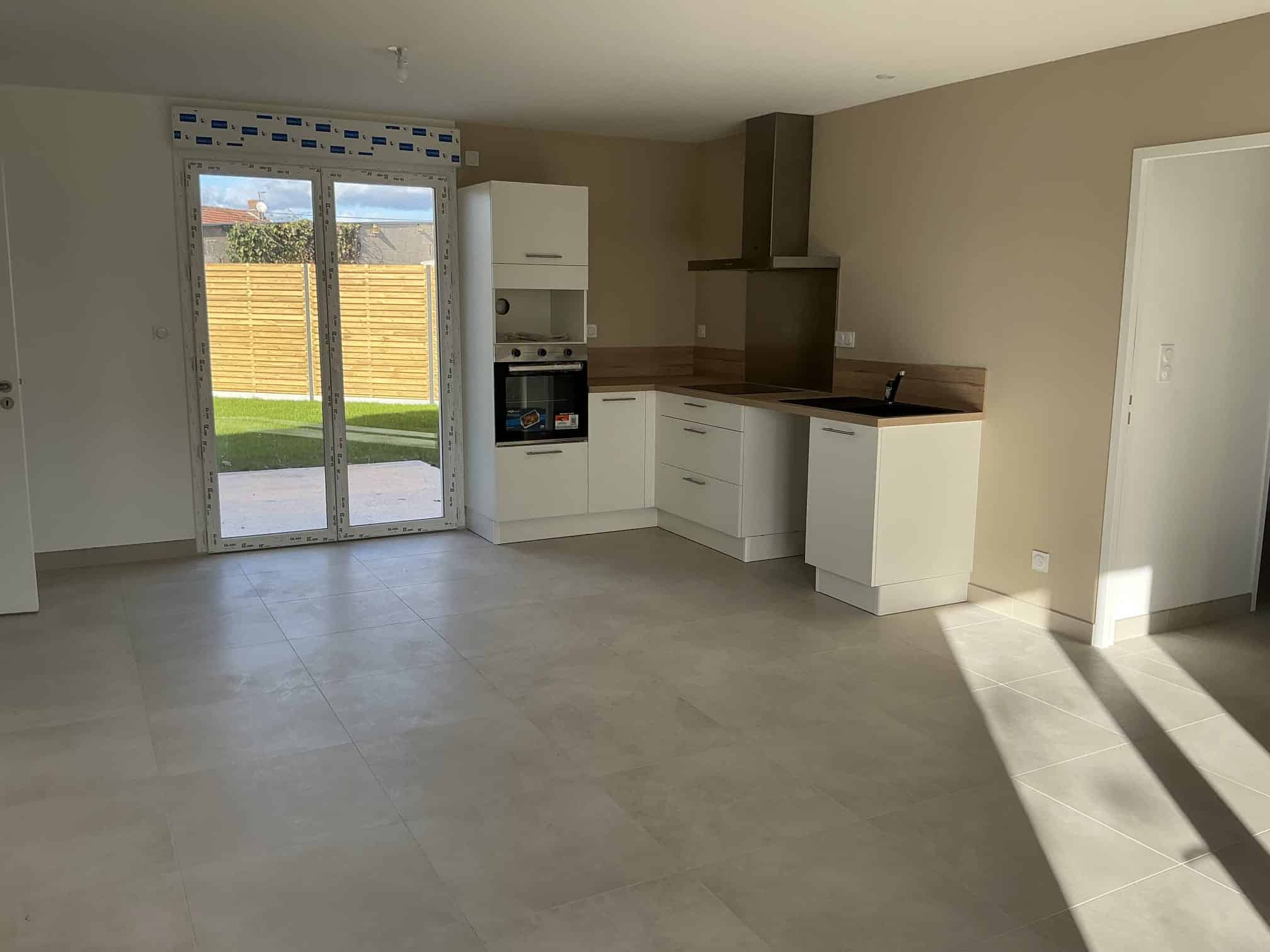 photo d'une rénovation complète d'une maison à St Lumine de Clisson pour la création de 3 locatifs