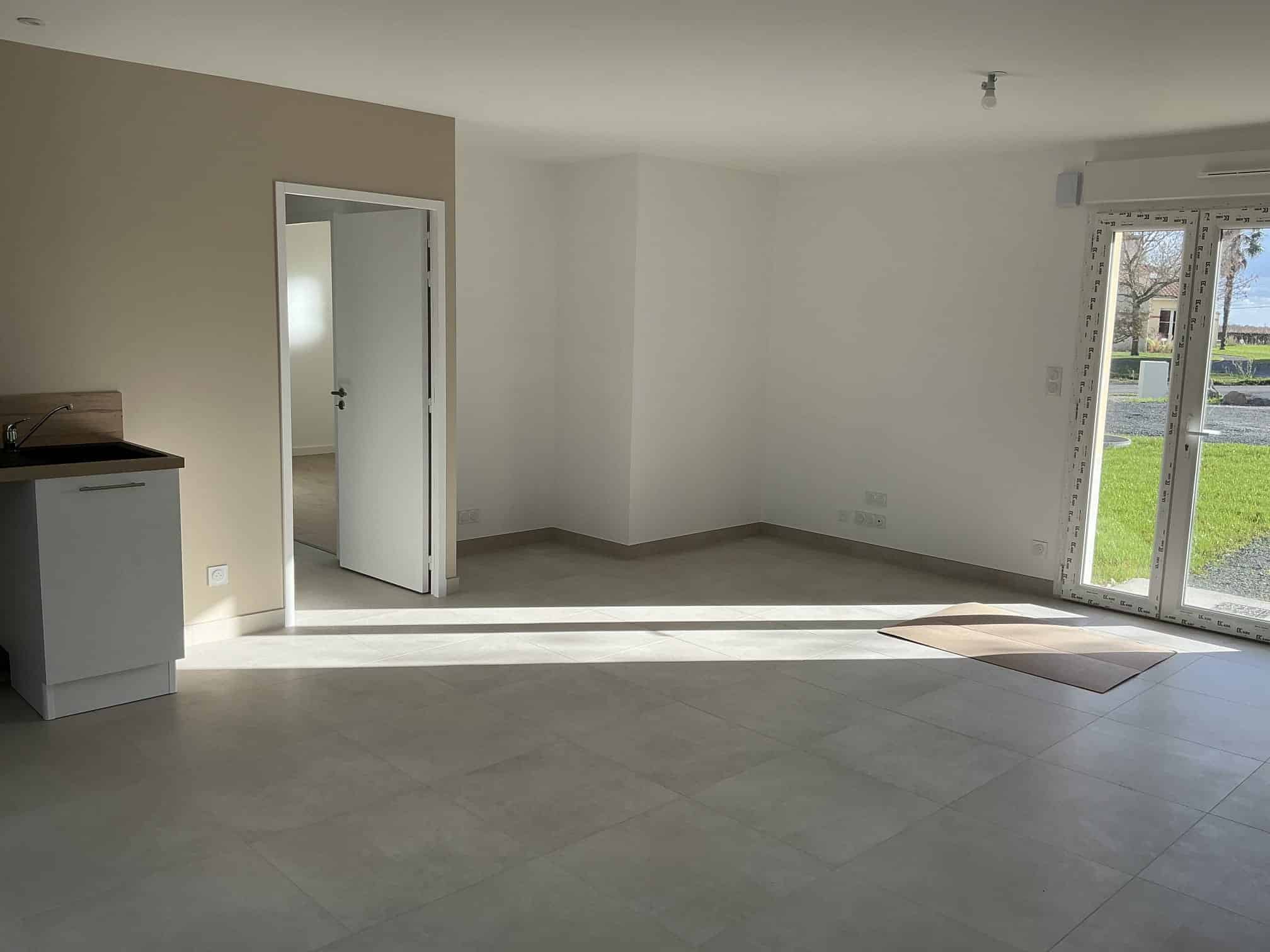 photo d'une rénovation complète d'une maison à St Lumine de Clisson pour la création de 3 locatifs