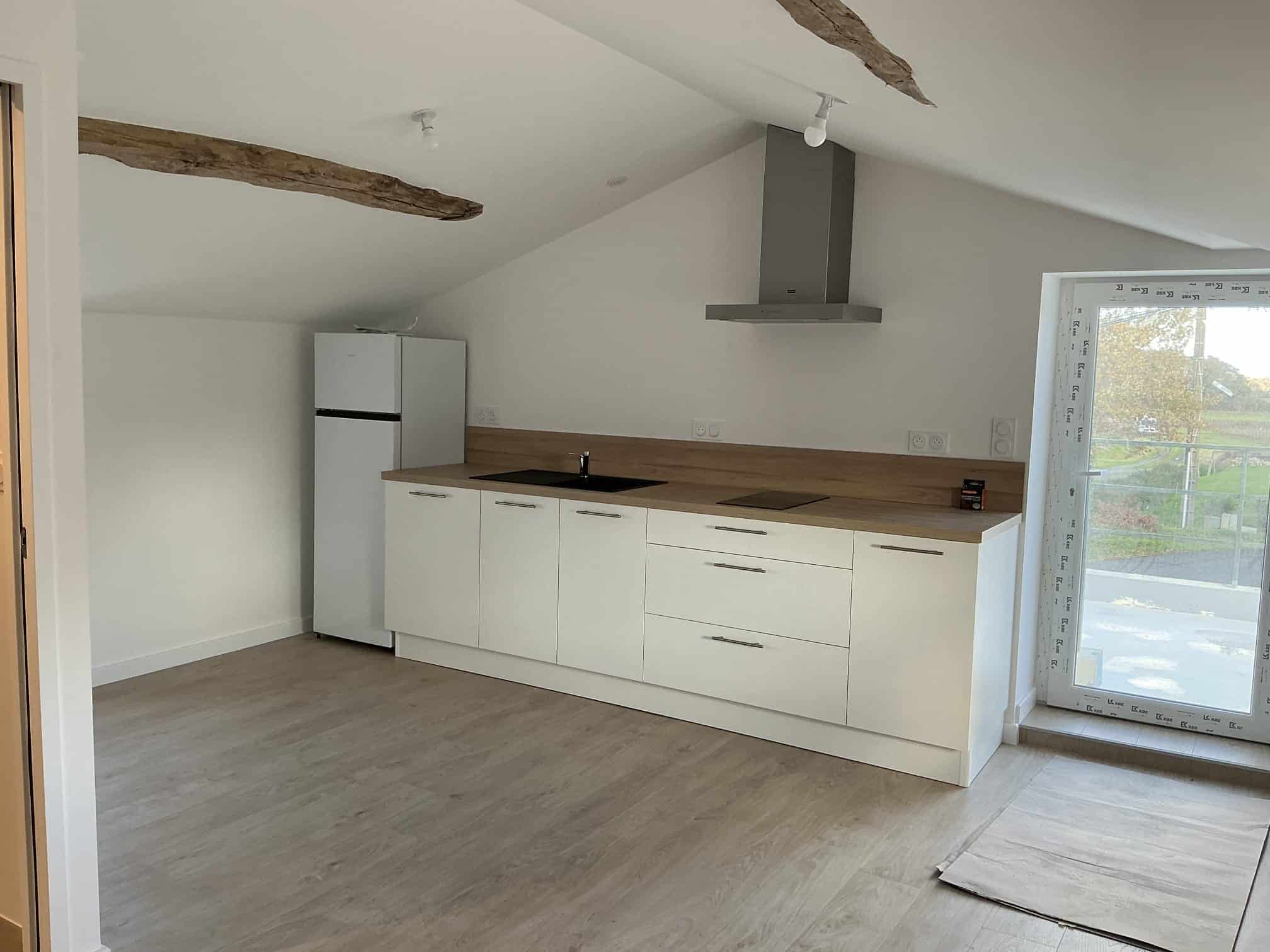 photo d'une rénovation complète d'une maison à St Lumine de Clisson pour la création de 3 locatifs