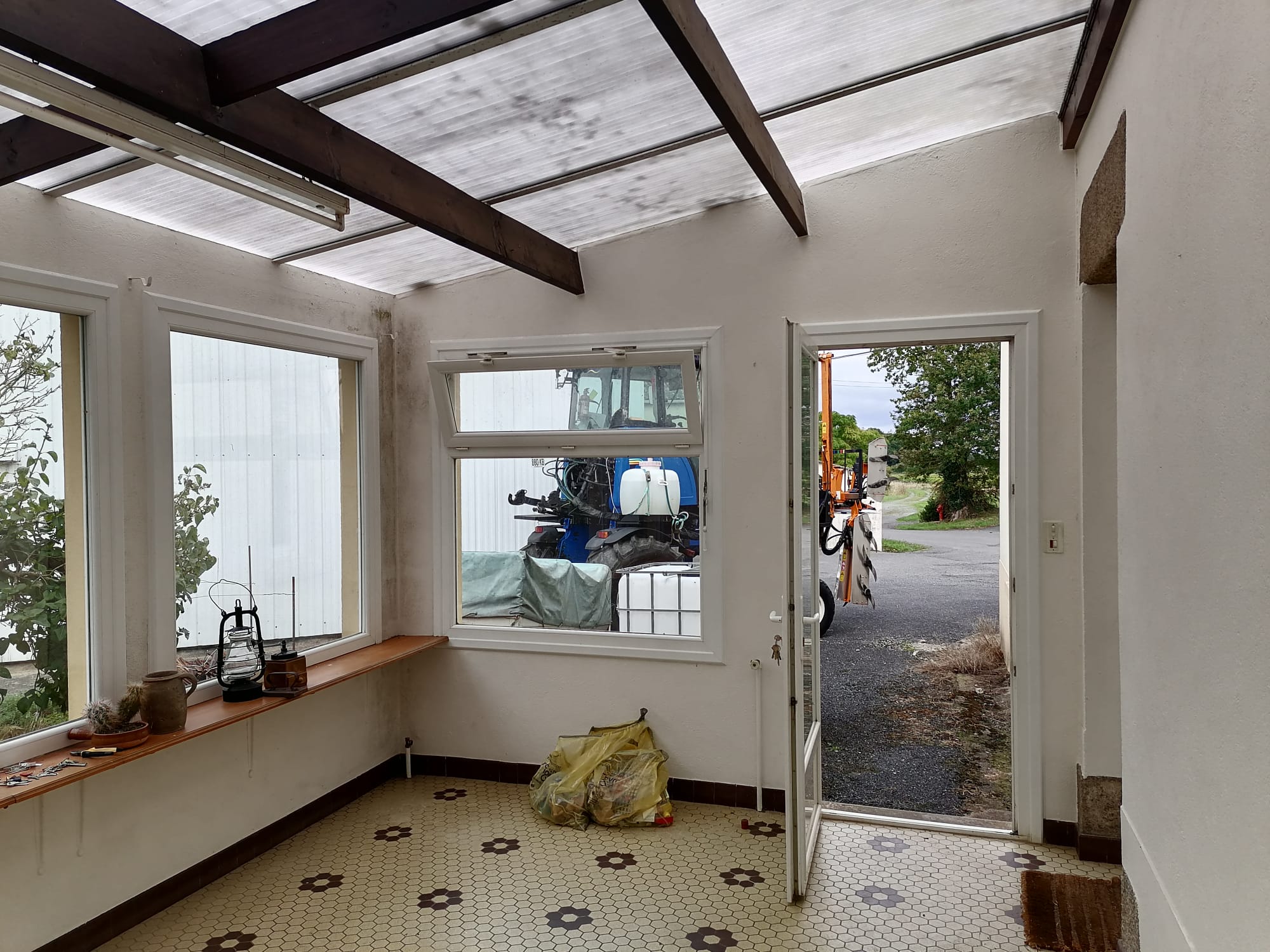 photo d'une rénovation complète d'une maison à St Lumine de Clisson pour la création de 3 locatifs